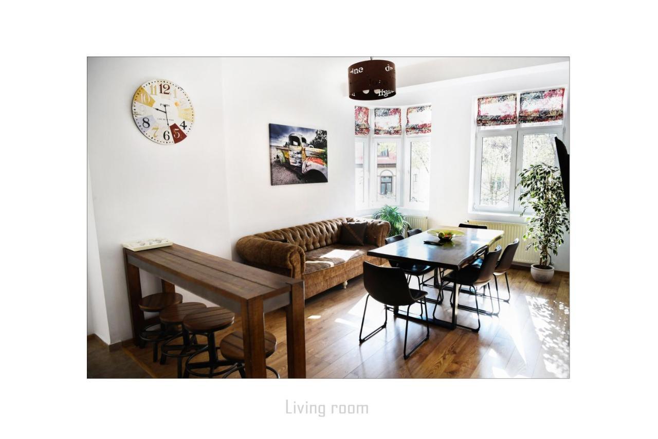 Apartament Dinicu, Brasov, Romania Екстериор снимка