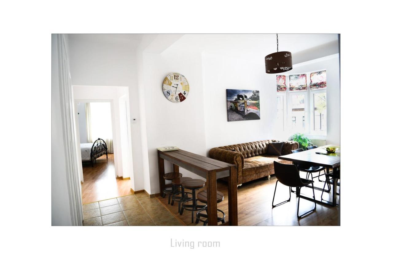 Apartament Dinicu, Brasov, Romania Екстериор снимка